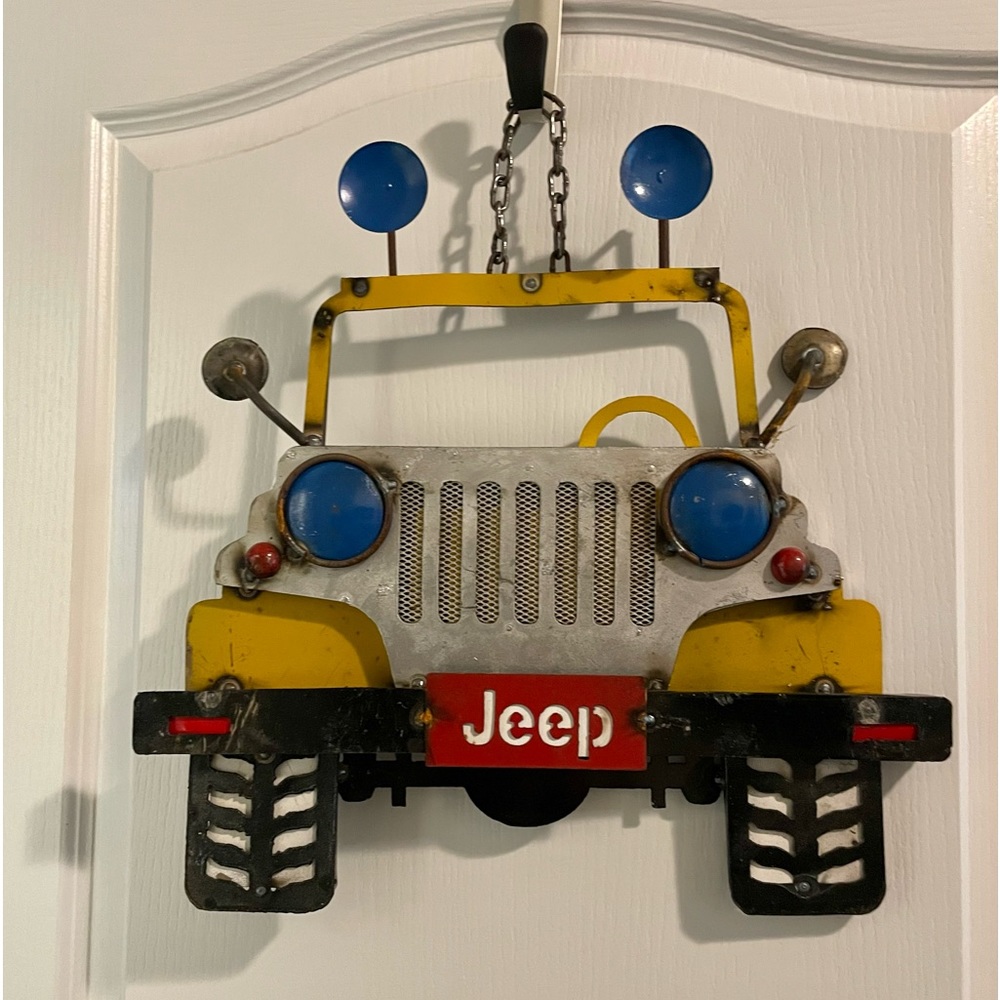 Jeep Lovers. Wall mount Metal Jeep